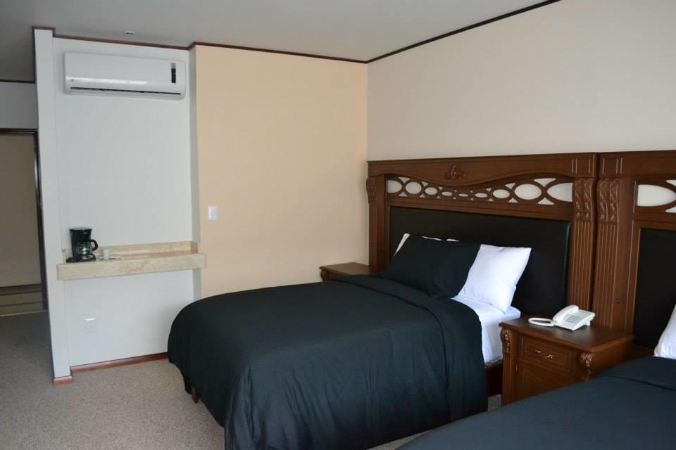 Hotel Candiles Valle de Santiago Εξωτερικό φωτογραφία
